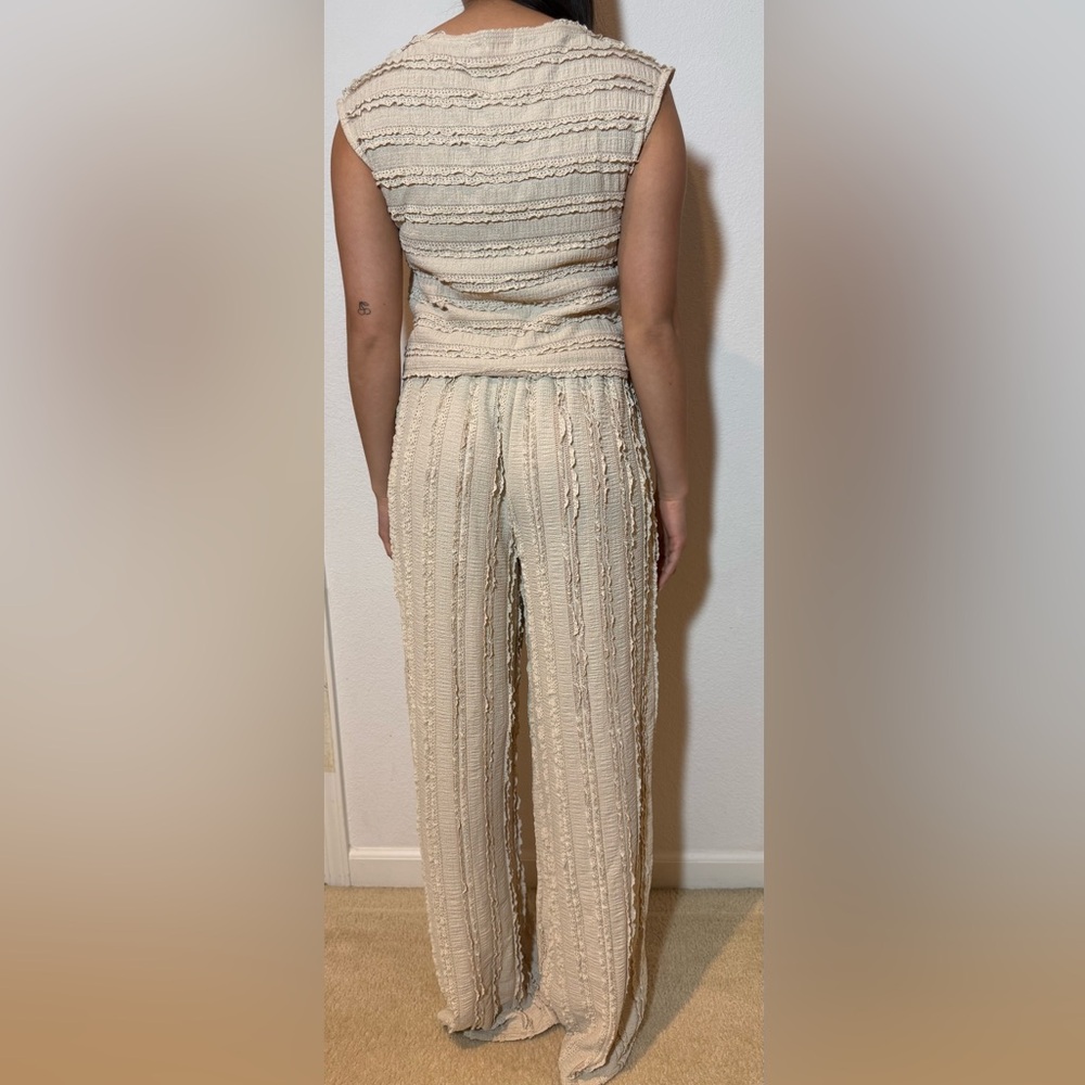 Women's Cream Textured Pants & Top Set - Picture 4 of 13
